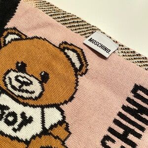 Moschino scarf baby teddy bears Moschino pink black white brown iconic